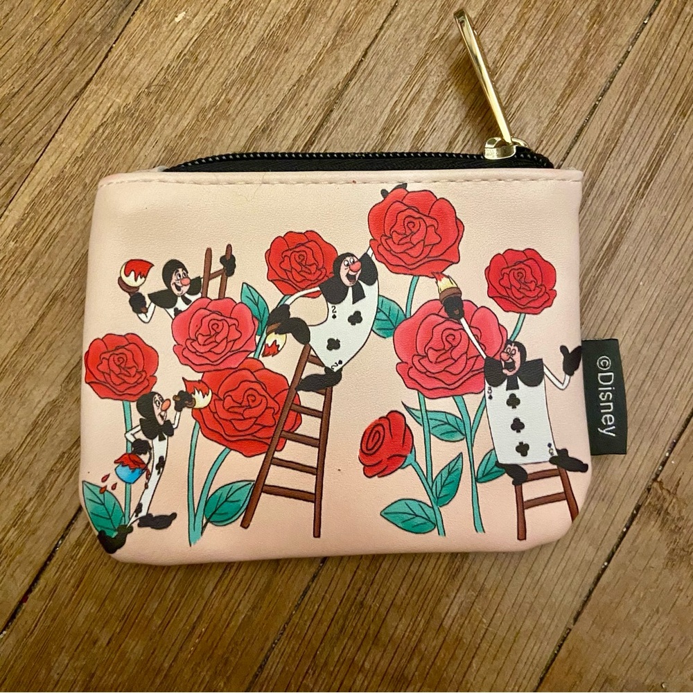 Loungefly Queen of Hearts Zip Pouch - Picture 2 of 4